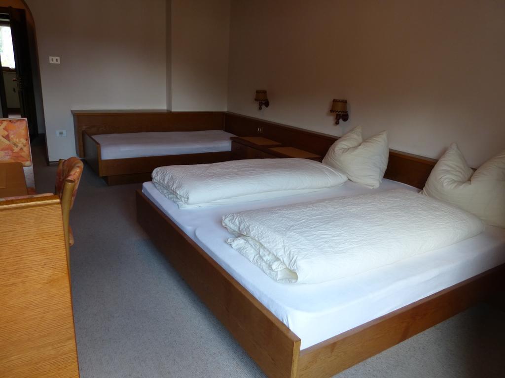 Haus Christl Bed & Breakfast Lana Exterior photo